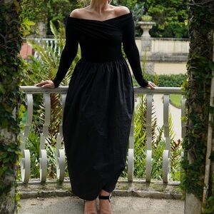 Black off shoulder Maxi Dress